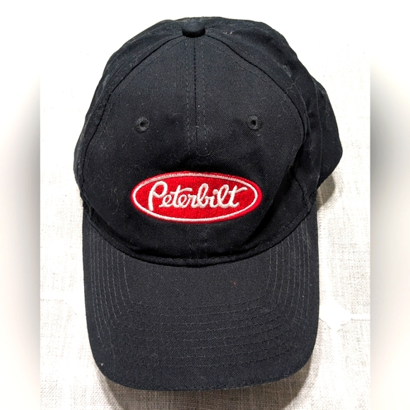 Peterbilt Black Cap - Picture 1 of 6